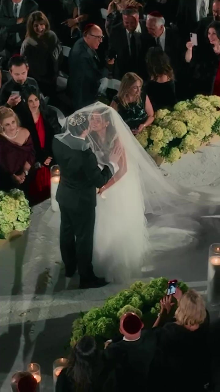 Bride and groom at the chuppah, Four Seasons Westlake Village
