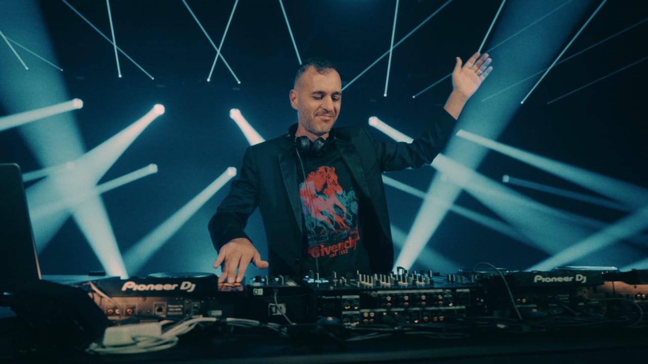 DJ Oren on the decks