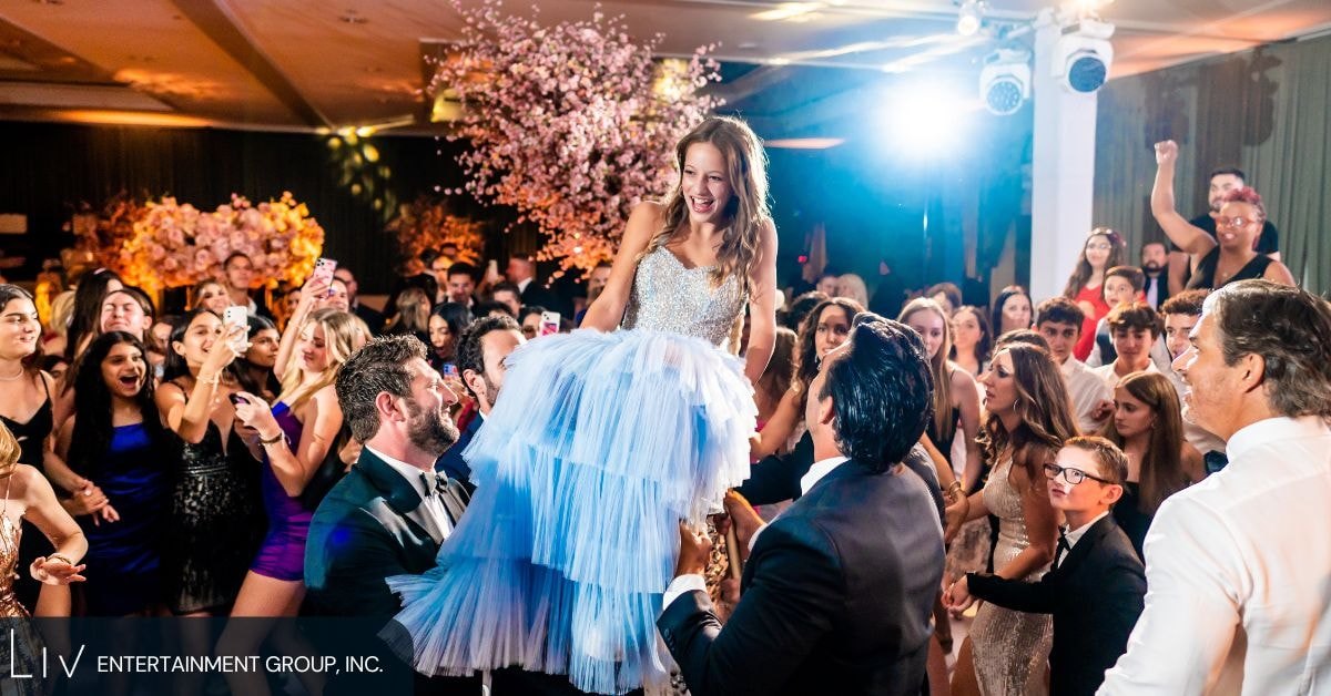 How to Book a Band That Fits Your Event Perfectly (photo 3)