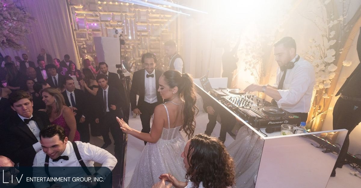 How to Book a Band That Fits Your Event Perfectly (photo 4)