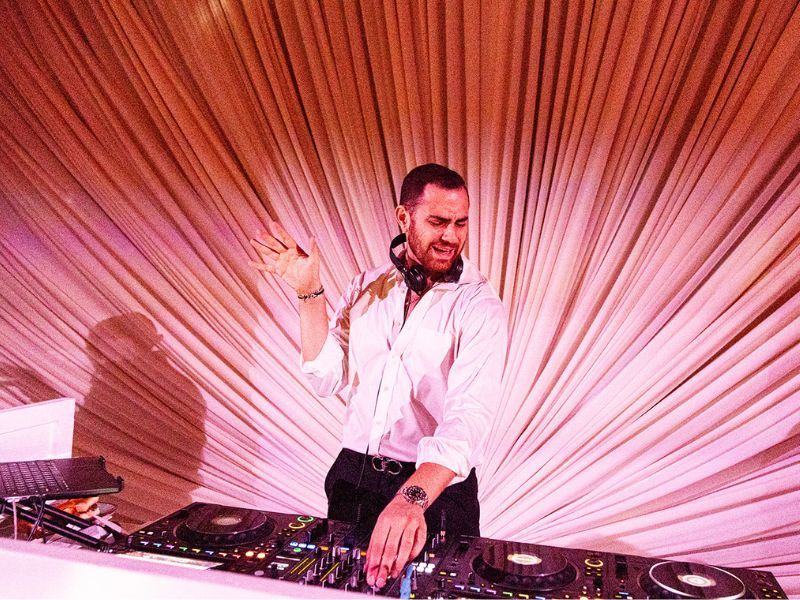 corporate event dj for hire