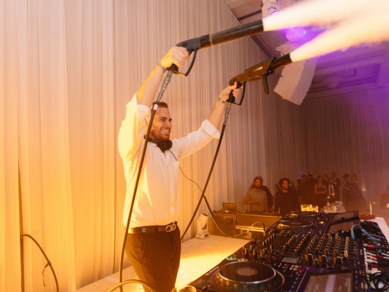 Wedding DJ