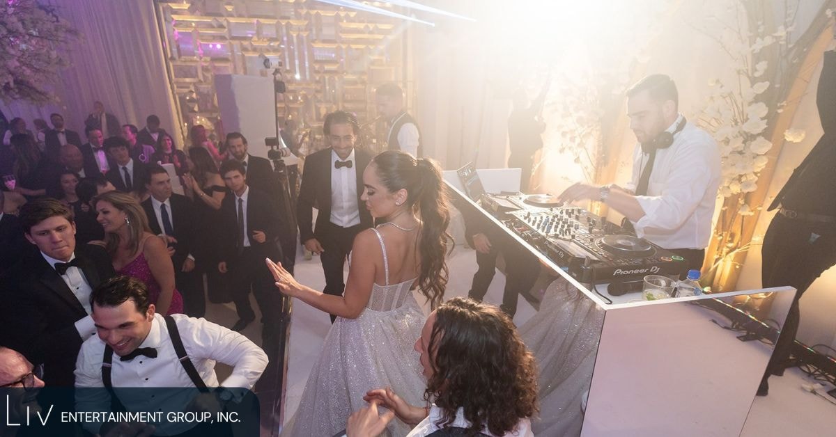 Musician for Wedding Cost | Wedding Band vs DJ