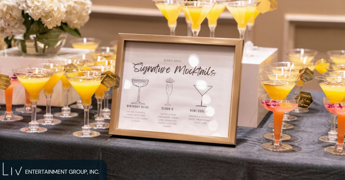 How to Keep Wedding Guests Entertained During Photos